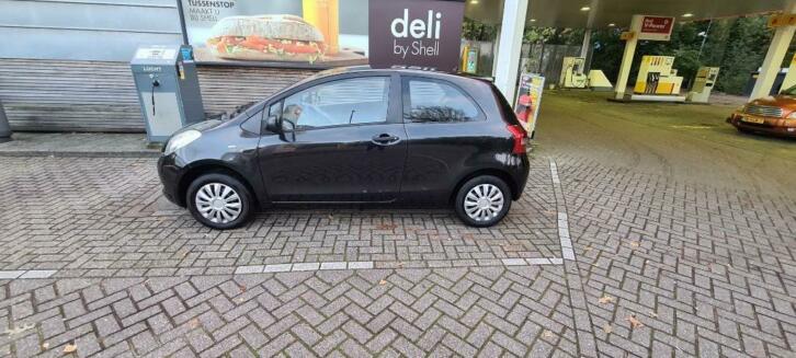 Toyota Yaris 1.0 12V Vvt-i 3DR Terra 2008 Zwart