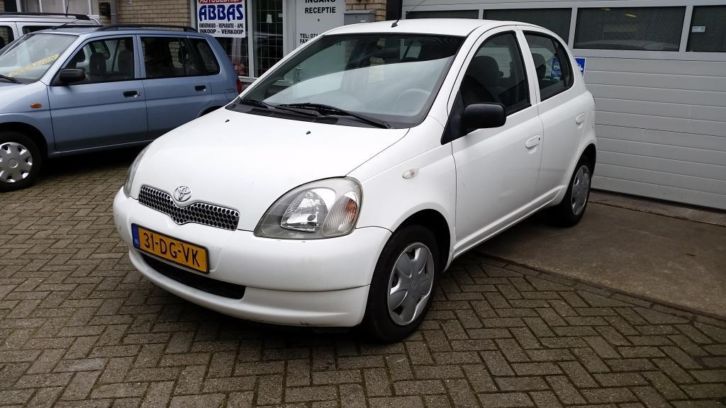 Toyota Yaris 1.0-16V VVT-i Sol