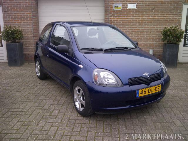 Toyota Yaris 1.0-16V VVT-i Terra 