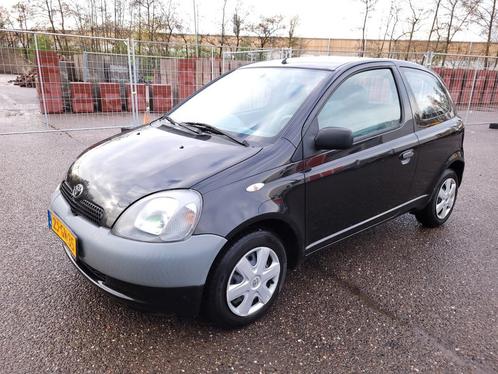 Toyota Yaris 1.0 16V Vvti 3DR 1999 Zwart