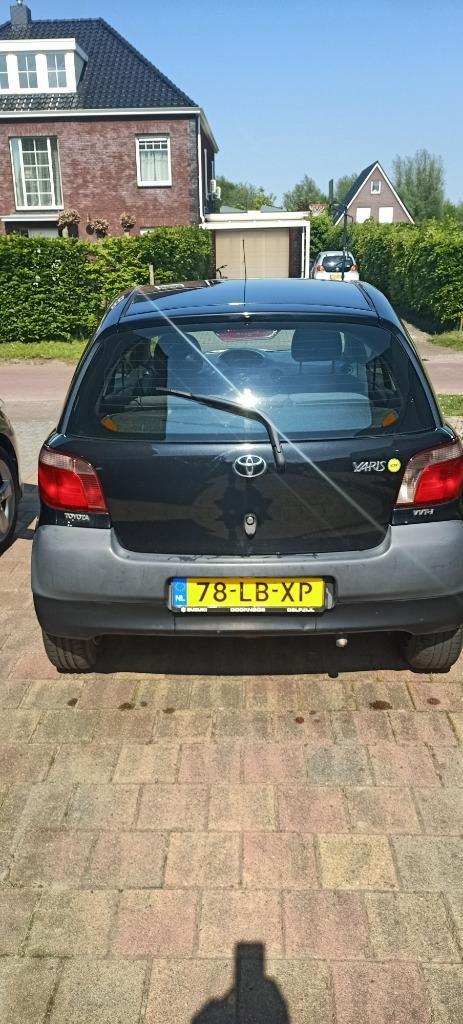 Toyota Yaris 1.0 16V Vvti 3DR 2002 Zwart