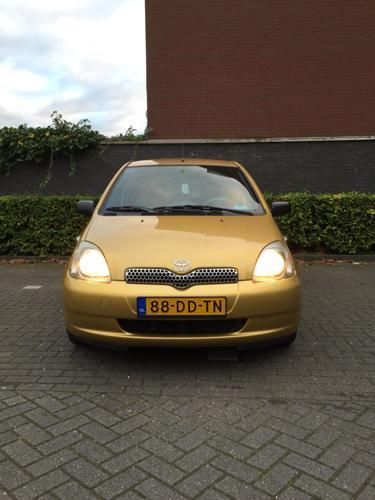 Toyota Yaris 1.0 16V Vvti 5DR SOL 1999 Geel