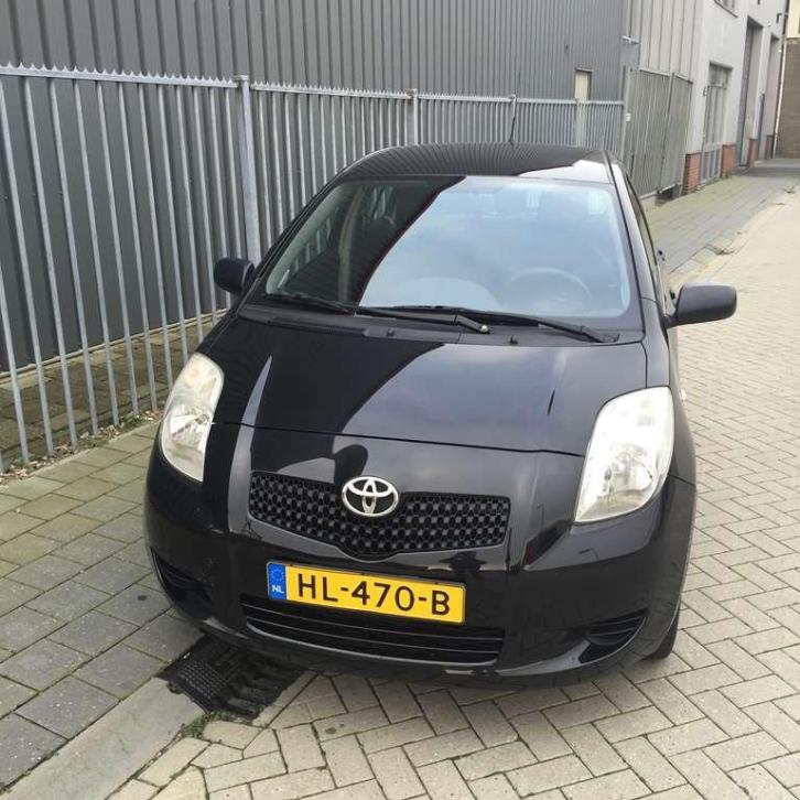 Toyota Yaris 1.0 VVTi 