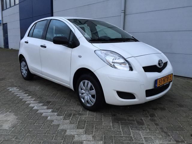 Toyota Yaris 1.0 VVTi Cool 1039e eigenaar2 jaar apk