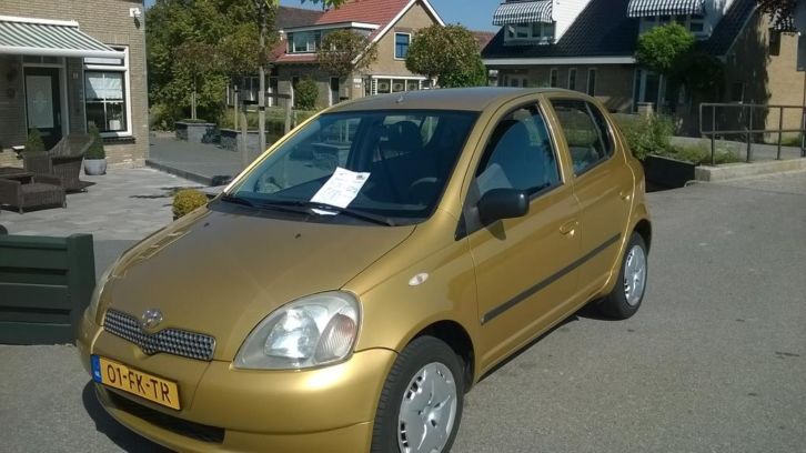 Toyota Yaris 1.3 16V 5DR Linea Luna 2000 Geel.NWE APK