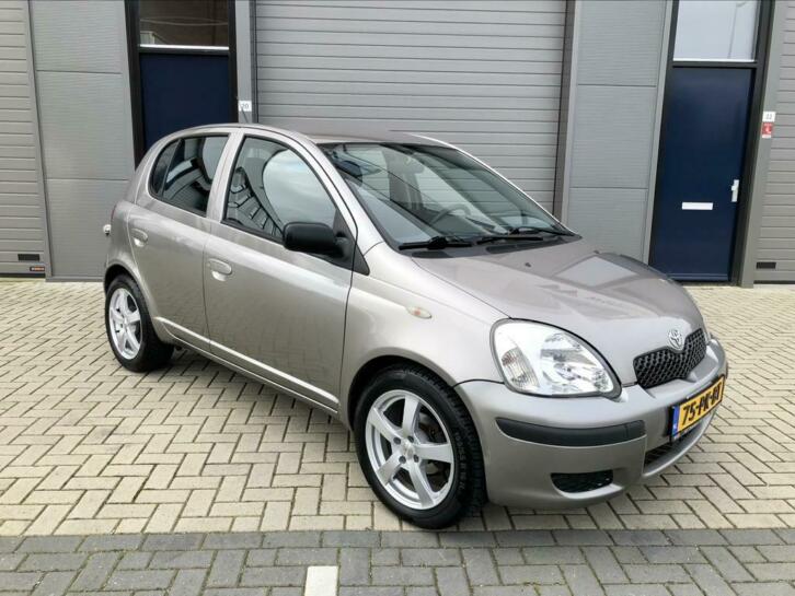 Toyota Yaris 1.3 16V Vvti 5DR 2004 AircoParkeersensoren