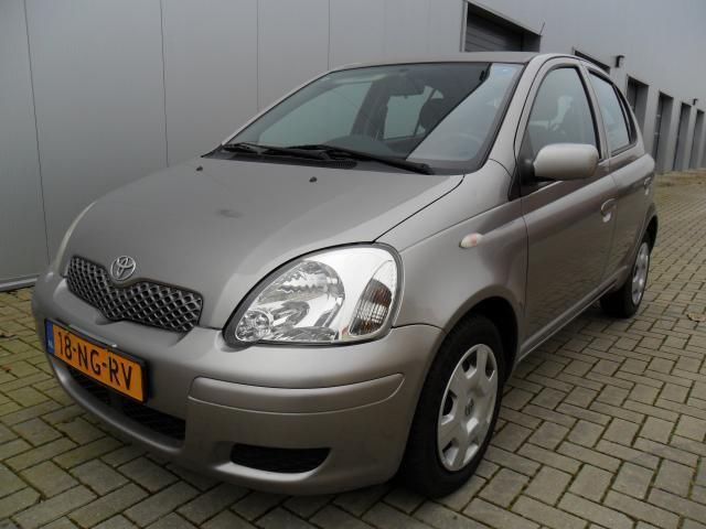 Toyota Yaris 1.3 VVT-i Sol