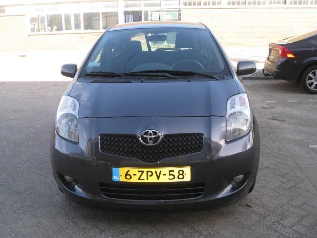 Toyota Yaris 1.3 VVTi Cool