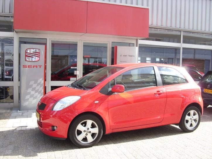 Toyota Yaris 1.3 VVTi Luna, climate control, trekhaak