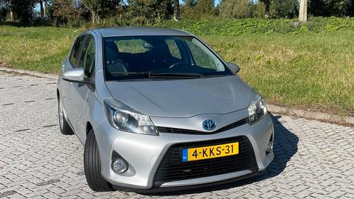 Toyota Yaris 1.5 Full Hybrid CVT 5DR 2013 Grijs