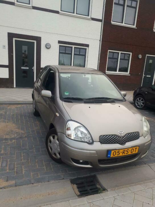 Toyota Yaris 2005