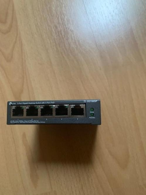 TP-Link 5 port Gigabit Desktop Switch with 4 -Port Port