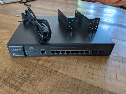 TP-LINK 8 poort switch