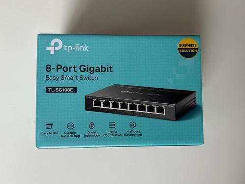 TP-Link 8-Port netwerkswitch    ZGAN IN DOOS