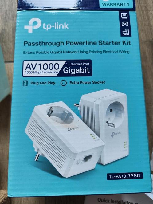 TP-Link AV1000 Gigabit Passthrough Powerline Starter Kit