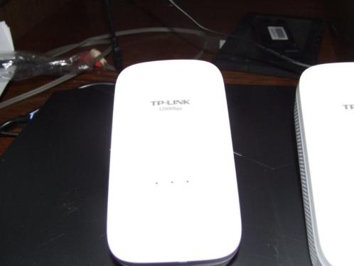 TP-Link AV1200 Mbps Powerline Adapters