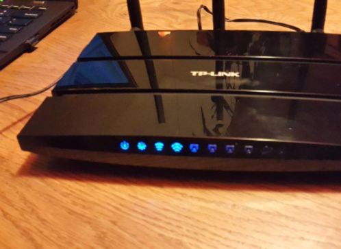 TP-LINK N750 WDR4300 Wireless Dual Band Gigabit Router