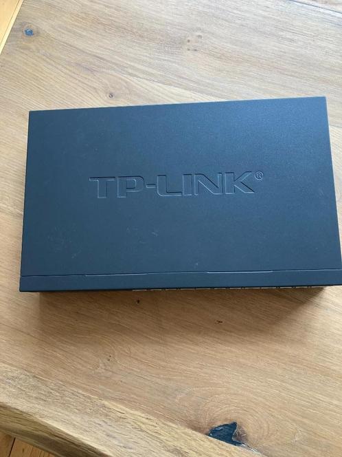 tp-link TL-SG1024D 24 poorts rack mountable gigabit switch