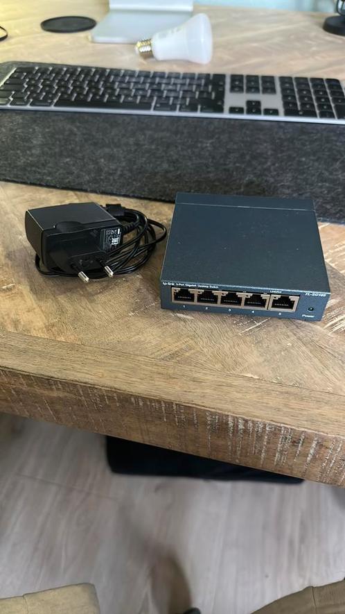 TP Link TL-SG105 switch