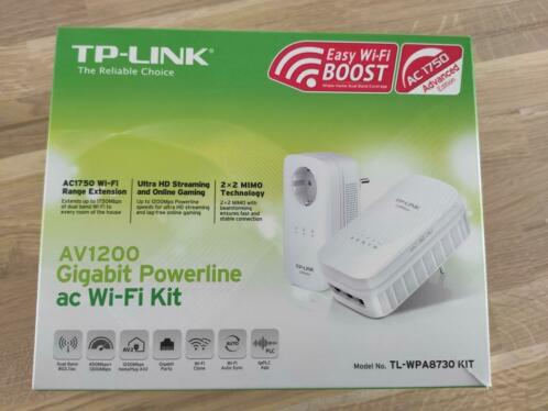 TP-LINK wpa8730 WiFi KIT av1200 gigabit powerline adapter