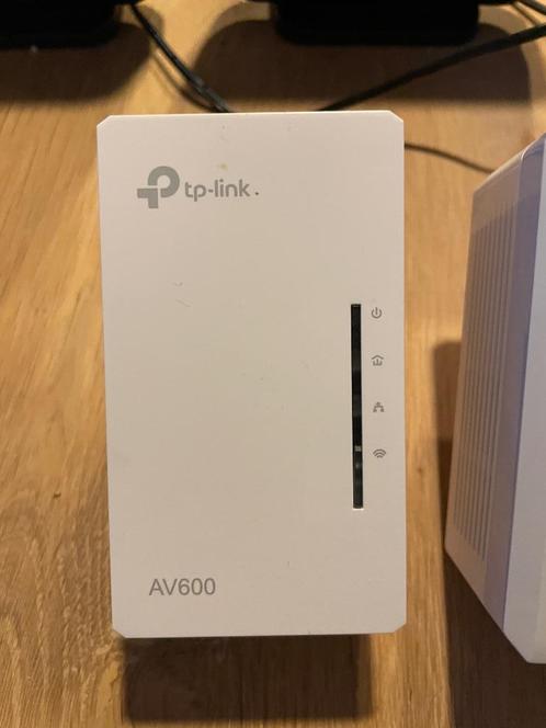 tplink AV600 en 3x experia wifi versterker