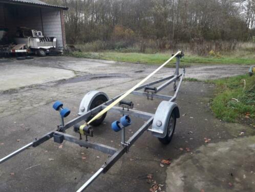 trailer 580 cm lang (lijkt op nr 14), ook andere trailers tk