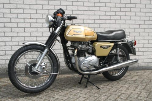 Triumph Bonneville T140 1983 . Links schakelen  4900,-