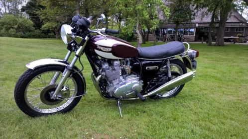 Triumph trident T160 met Startmotor en links schakelen