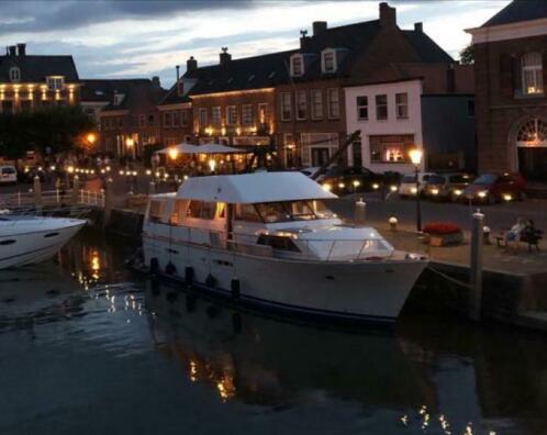 Trojan 540 deckhouse te koop