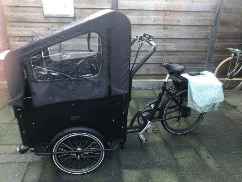 Troy elektrische bakfiets 