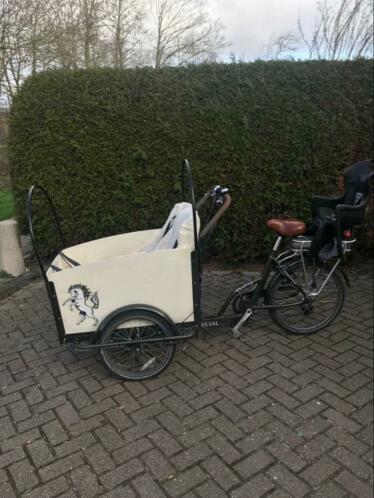 Troy elektrische bakfiets met nieuwe accu