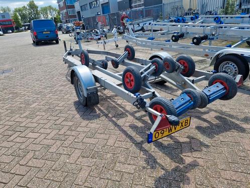 TTH EEasyroller met een 1300KG as direct beschikbaar.