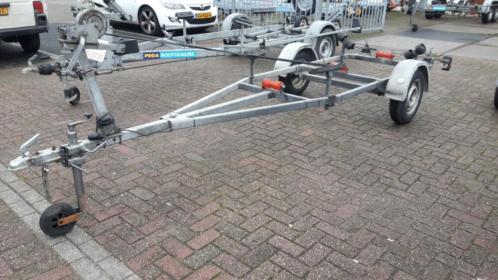 TTH kanteltrailer met een 850KG as direct beschikbaar 