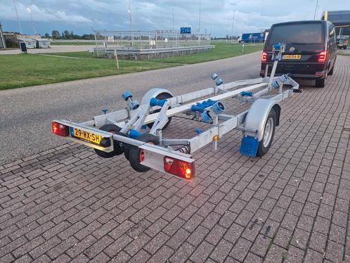 TTH trailer met een 1500KG as in absolute nieuwstaat