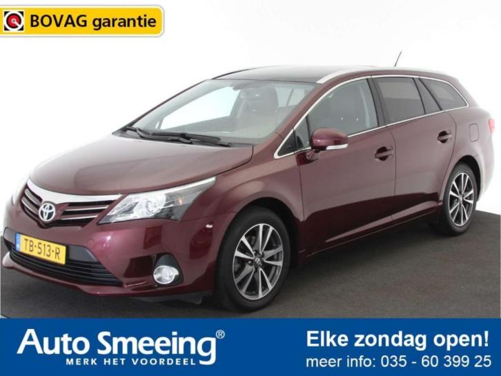 TToyota Avensis Wagon 1.8 VVTi Automaat Navi Panoramadak