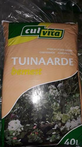 Tuinaarde en potgrond  in zakken van 40 liter te koop