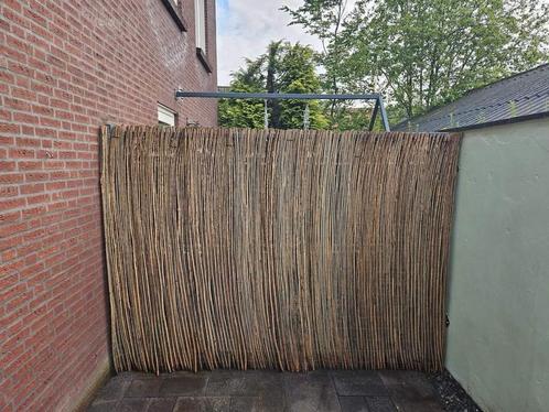 Tuinscherm van wilgentakken ( 2m X 2m )