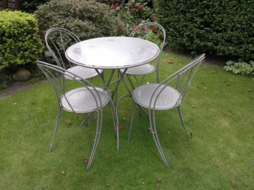 TUINSET met 4 stoelen en tafel ( STAAL )