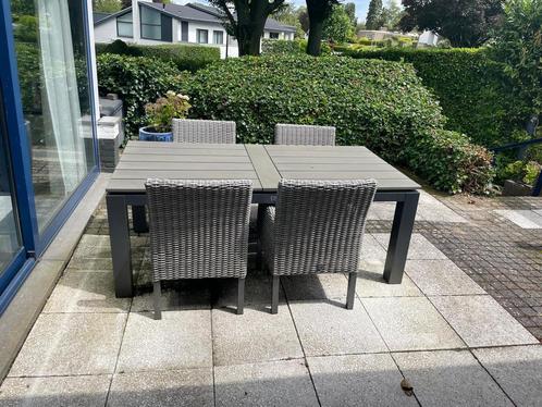 Tuinset tafel  4 stoelen