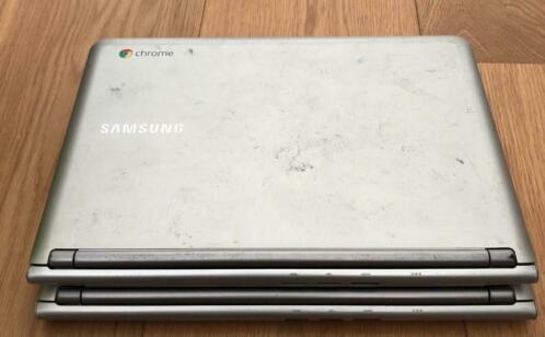 Twee chromebooks Samsung XE303C12