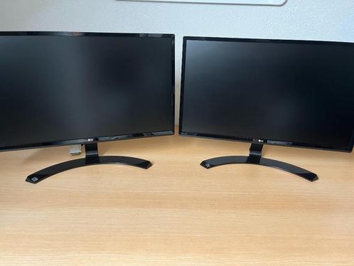Twee LG monitoren LG 24MP58VQ-P