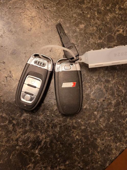 Twee nieuwe sleutels Audi SQ5
