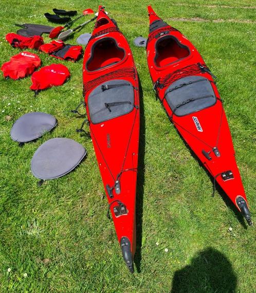Twee Prion kayaks