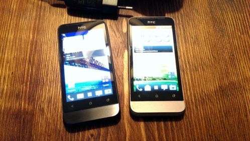 Twee stuks HTC one V