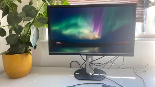 Tweemaal Philips 328p 4K 32 inch monitor beeldscherm