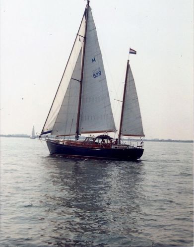 Tweemast motorzeiljacht