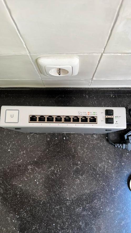 Ubiquiti Unfi 8 Ports Switch met 150 watt