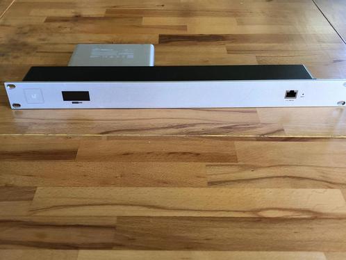 Ubiquiti Unfi Cloudkey Gen2 plus met Rackmount