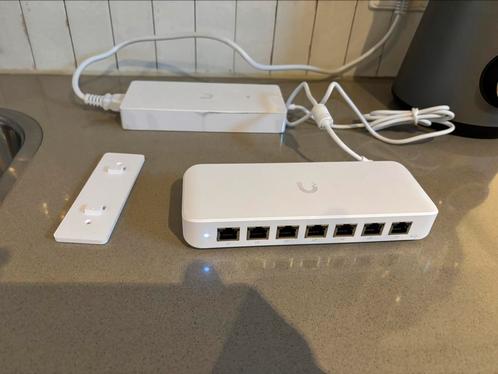 Ubiquiti UniFi Ultra 210W switch PoE