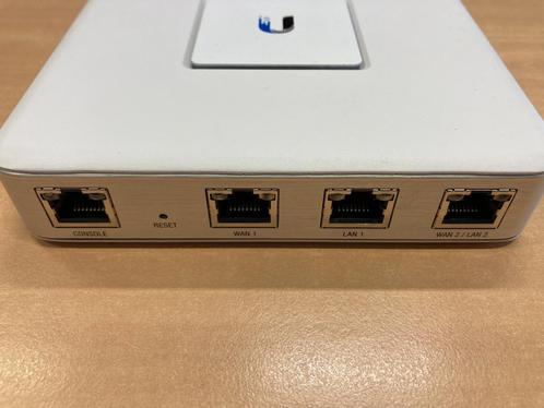 Ubiquiti UniFi USG 3P Security Gateway Router